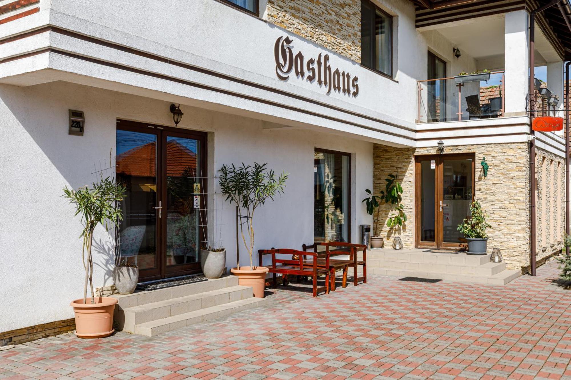 Hotel Wings Gasthaus Timişoara Exterior foto